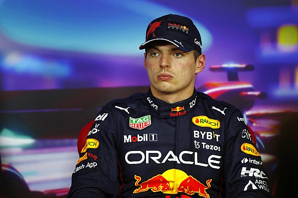 Verstappen: “Formula 1 pilotları, maratona hazır değilse spordan ayrılmalı”