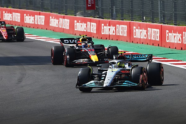 Villeneuve: “Mercedes stratejistleri, yarışları TV’den seyretmeye başlamalı”