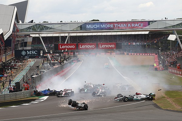 2022 Formula 1 sezonunda en çok hangi yarışçı kazalar nedeniyle yarış dışı kaldı?