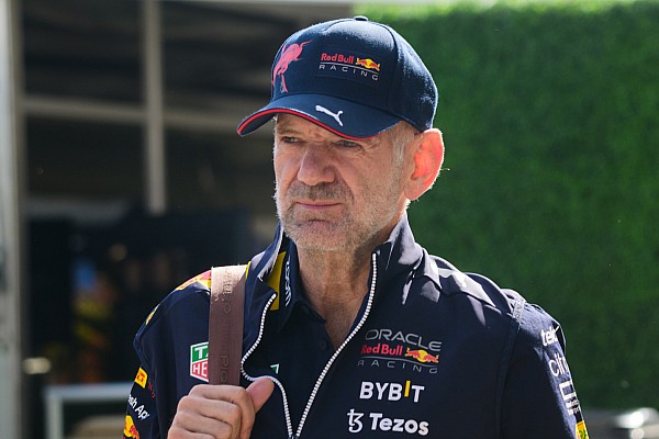 Newey, yıl başlarken RB18’in çok ağır olmasından ötürü hayal kırıklığına uğramış