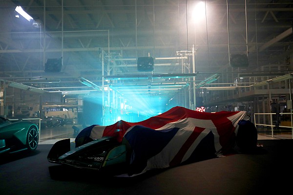 Aston Martin, 2023 Formula 1 aracının lansman tarihini açıkladı!