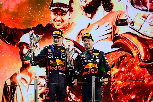 Hill: “Red Bull’un üstünlüğü Mercedes seviyesinde değildi” Hill: “Red Bull’un üstünlüğü Mercedes seviyesinde değildi”