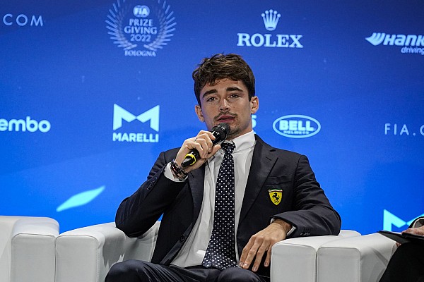 Leclerc: “Mercedes, 2023’te şampiyonluk mücadelesine katılacak”