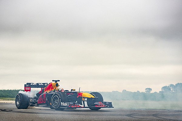 Red Bull, Mount Panorama’da gösteri sürüşü düzenleyecek