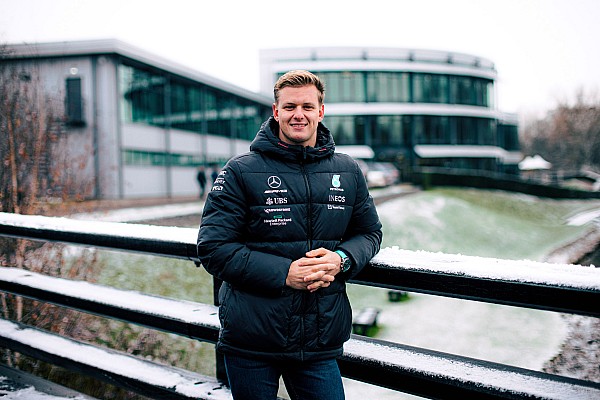 Resmi: Schumacher, Mercedes’in yeni yedek pilotu oldu!