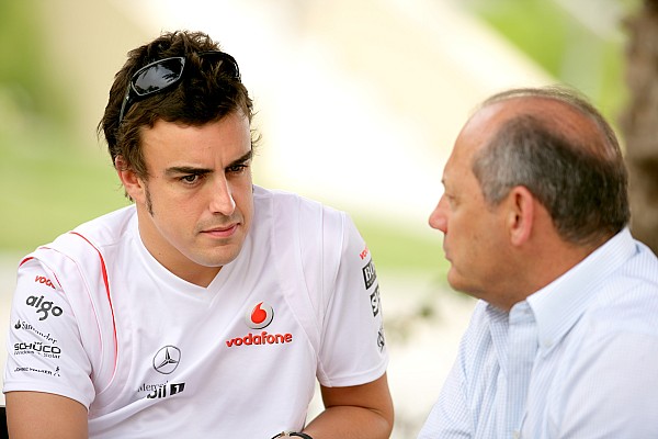 Slade: “Alonso doğru şekilde desteklenseydi, 2007 ve 2008’de şampiyon olurdu”