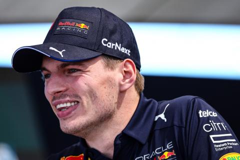 Verstappen kits out private jet with racing simulator