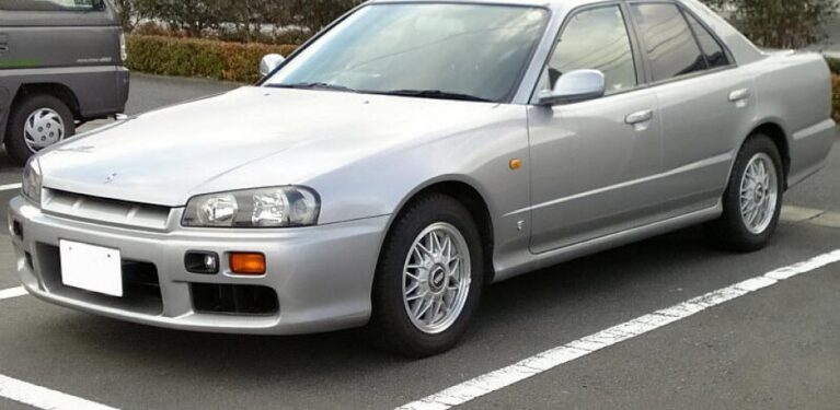 Nissan – Skyline – 2.5 i 24V Turbo (280 bg) – Teknik Özellikler