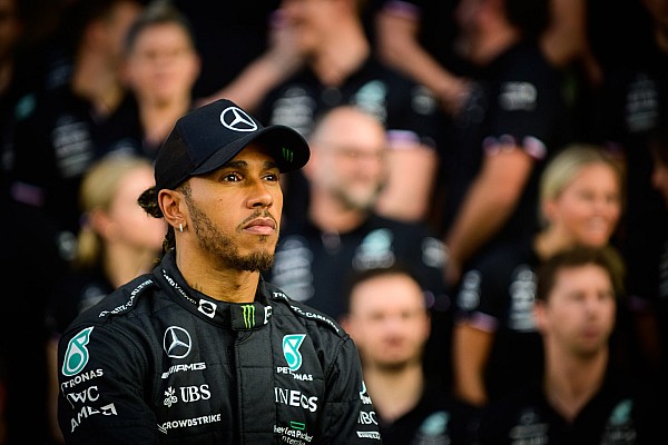 Hamilton: “2022, takım olarak egolarımızı yıkmakla ilgiliydi”
