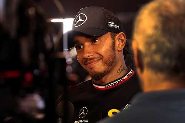 Hamilton ile Mercedes, iki yıllık yeni sözleşme için görüşüyorlar
