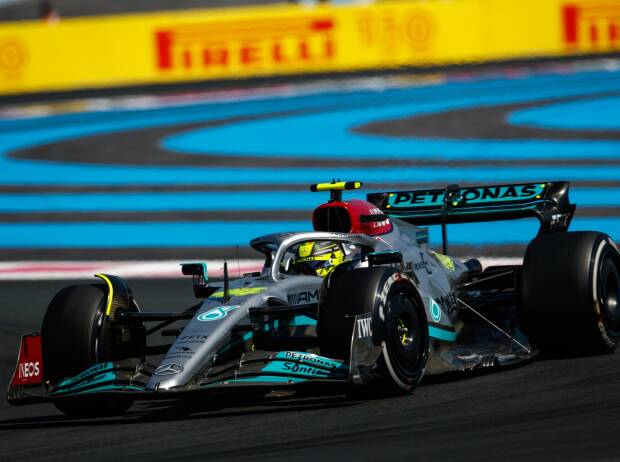 Mercedes-Duo fährt seine ersten Testkilometer des Jahres für Pirelli