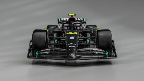 Weight-saving behind Mercedes’ black F1 livery as ‘zeropods’ remain