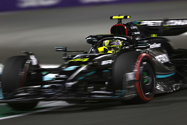 Hamilton: “Araçla aramda bir bağ hissetmiyorum”