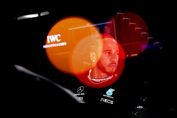 Hamilton: “Aston Martin aracının yarısı bize ait”