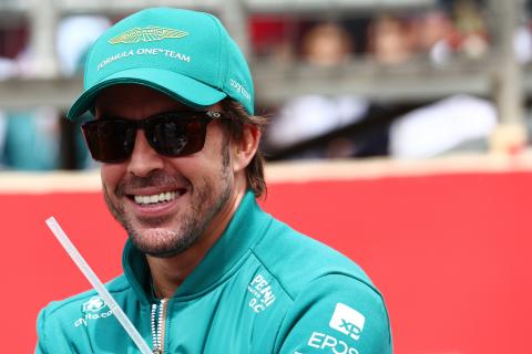 New Taylor Swift rumour means the end for Alonso’s bizarre inclusion