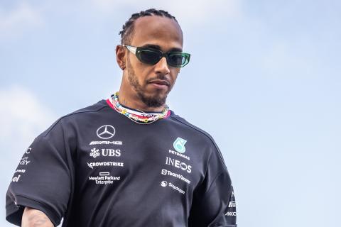 ‘It has no impact on me’ – Hamilton unfazed by Leclerc-Mercedes speculation