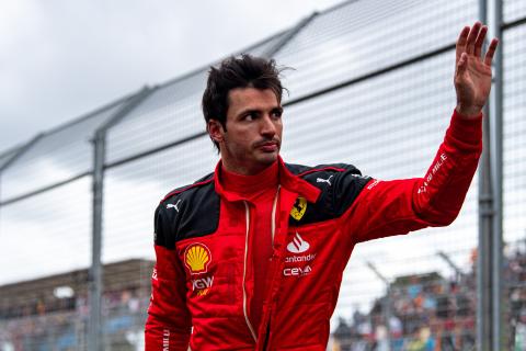 “Makes no sense” – Marko wades in on Sainz-Ferrari rumours