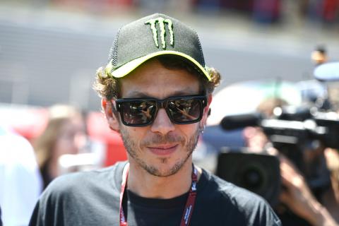 Valentino Rossi given credit for “99.9%” of thrilling MotoGP title fight