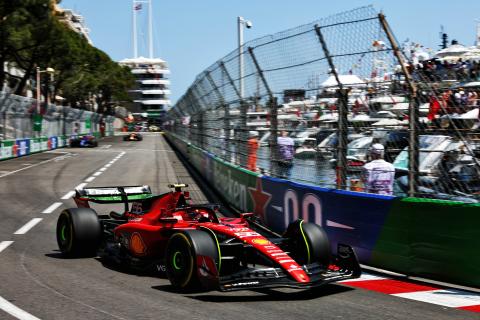 Sainz fastest, Verstappen unhappy as Merc debut upgrades in FP1