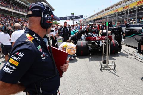 Rosberg finds Mercedes’ lack of F1 technical staff poaching ‘strange’