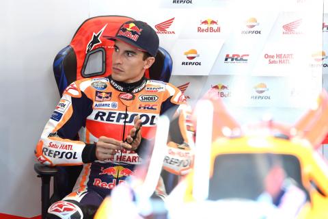 Honda boss’ bleak outlook: “Marquez bruised and battered, obviously not happy”