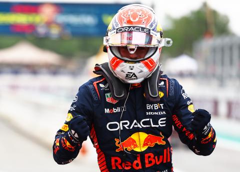 Verstappen storms to pole ahead of Sainz and Norris in dramatic qualifying