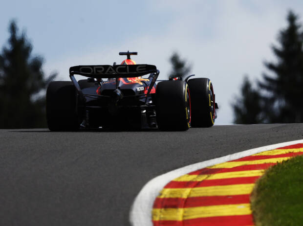 Schrecksekunde für Max Verstappen in Eau Rouge: “Immer ein Albtraum!”