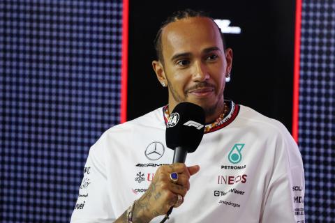 Hamilton still has “100% faith” in Mercedes, pushing hard on 2024 F1 car