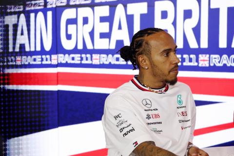Mercedes reprimanded for Hamilton's late press conference arrival