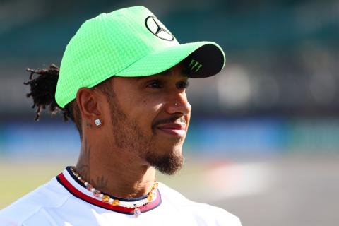 Lewis Hamilton makes Silverstone crowd roar with major hint over F1 future