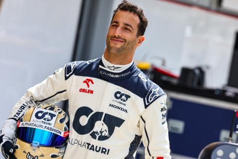 Ricciardo: 'No criteria’ to make "dream" Red Bull race seat a reality
