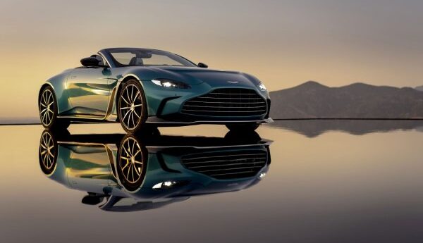 Aston Martin – V12 Vantage – 5.2 V12 (700 bg) Automatic – Teknik Özellikler