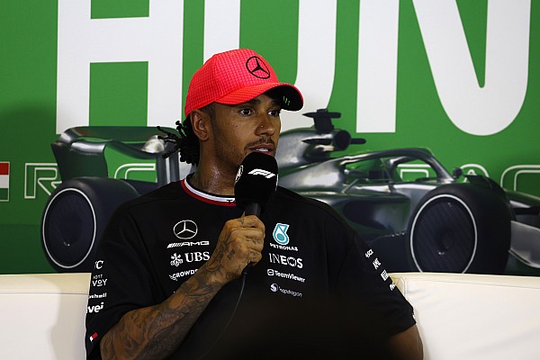 Hamilton: “Takıma bozuk bir plak gibi Red Bull’un yönünde gitmelerini söylüyorum”