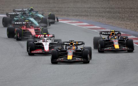 Verstappen wins Austria sprint after feisty Perez fight 