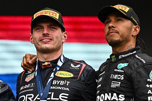 Villeneuve: “Hamilton’ın inişleri ve çıkışları var, Verstappen’in yok”
