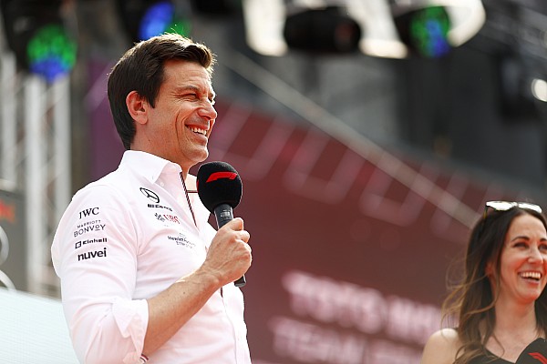 Wolff: “Verstappen ve Red Bull yenilmez değil”