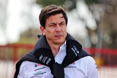 Toto Wolff suggests Nyck de Vries may have earned Red Bull seat with “more time”