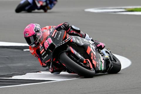 Aleix Espargaro fires warning to Ducati with stunning lap time in Practice 2