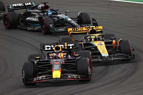 Verstappen: “Bu atmosferde kazanmak inanılmaz!”