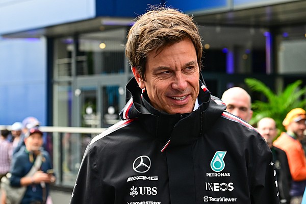 Wolff: “Lewis her açıdan süper destekleyici”