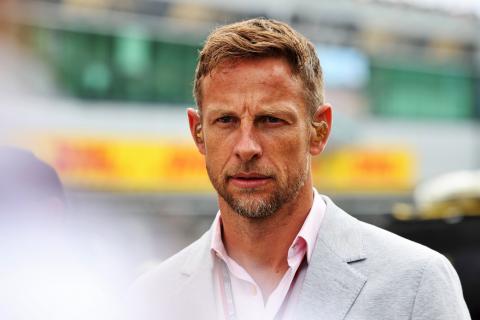 Jenson Button’s intriguing verdict on Hamilton-Verstappen “teammates” debate
