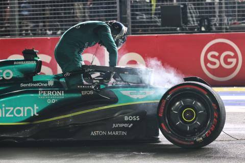 'Sore' Stroll out of Singapore Grand Prix after huge crash