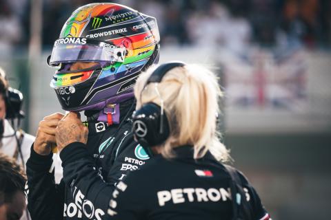 Lewis Hamilton to wear rainbow helmet at F1 Qatar Grand Prix