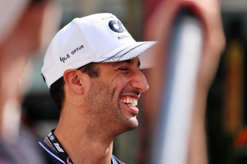 “Is he the future?” – AlphaTauri's decision to keep Ricciardo questioned