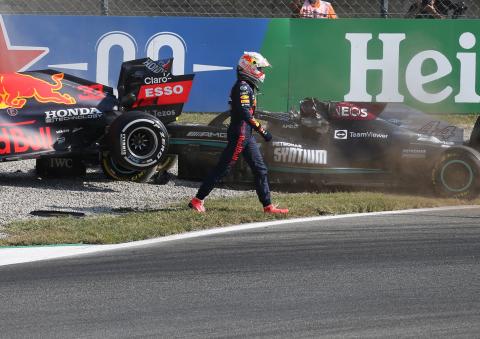 Verstappen dragged into Hamilton track crossing FIA review debate