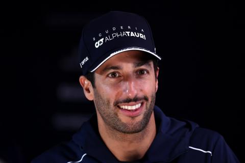 “It just needs more care” – Ricciardo suggests changes after Vegas concerns
