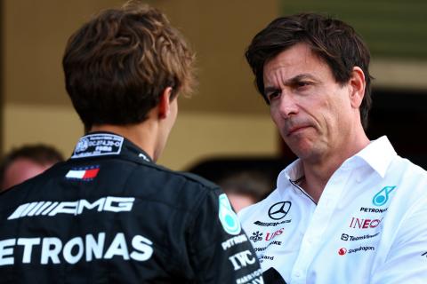 Wolff praises “sportsmanlike” Leclerc in fight for P2 in Abu Dhabi