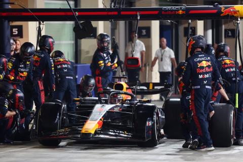 F1’s ‘goggle-gate’ explained: Why every team was summoned over pit crew safety