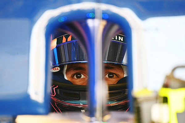Albon: “Formula 1’de araç performansının yarışçı algısı üzerinde büyük etkisi var”
