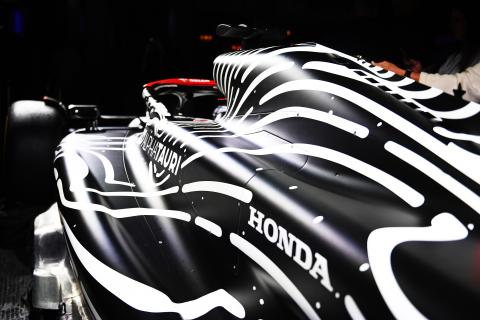 AlphaTauri, Alfa Romeo become latest F1 teams to unveil special Vegas liveries